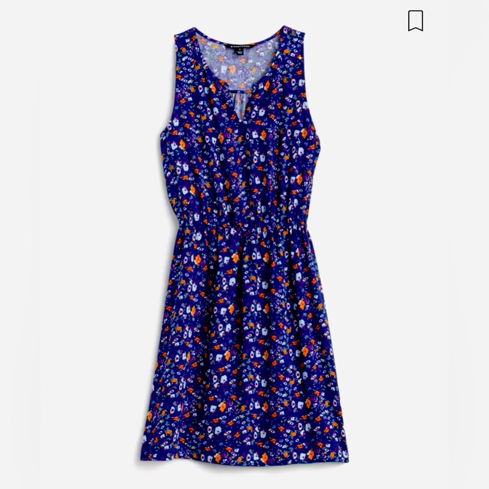 Brand new! Cute v neck above knee dress